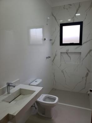 Casas em Condominio